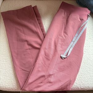 Figs Mauve Livingston scrub pants